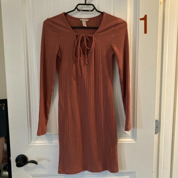 $25 Dresses - Picture 2 of 11